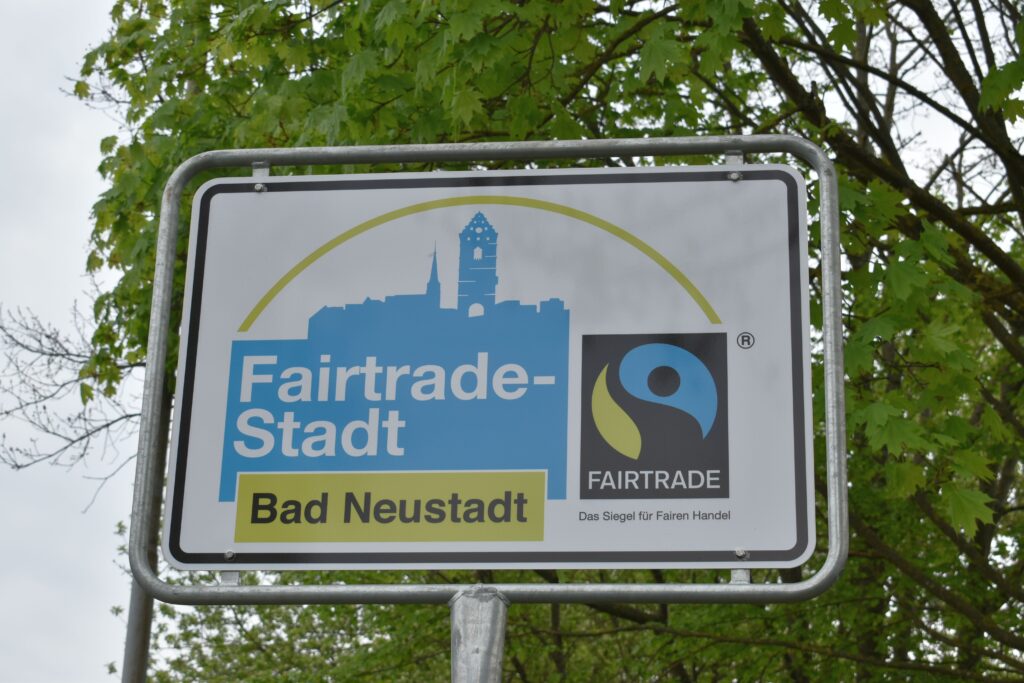 Fairtradestadt Bad Neustadt Ortsschilder (c)Christian Hüther